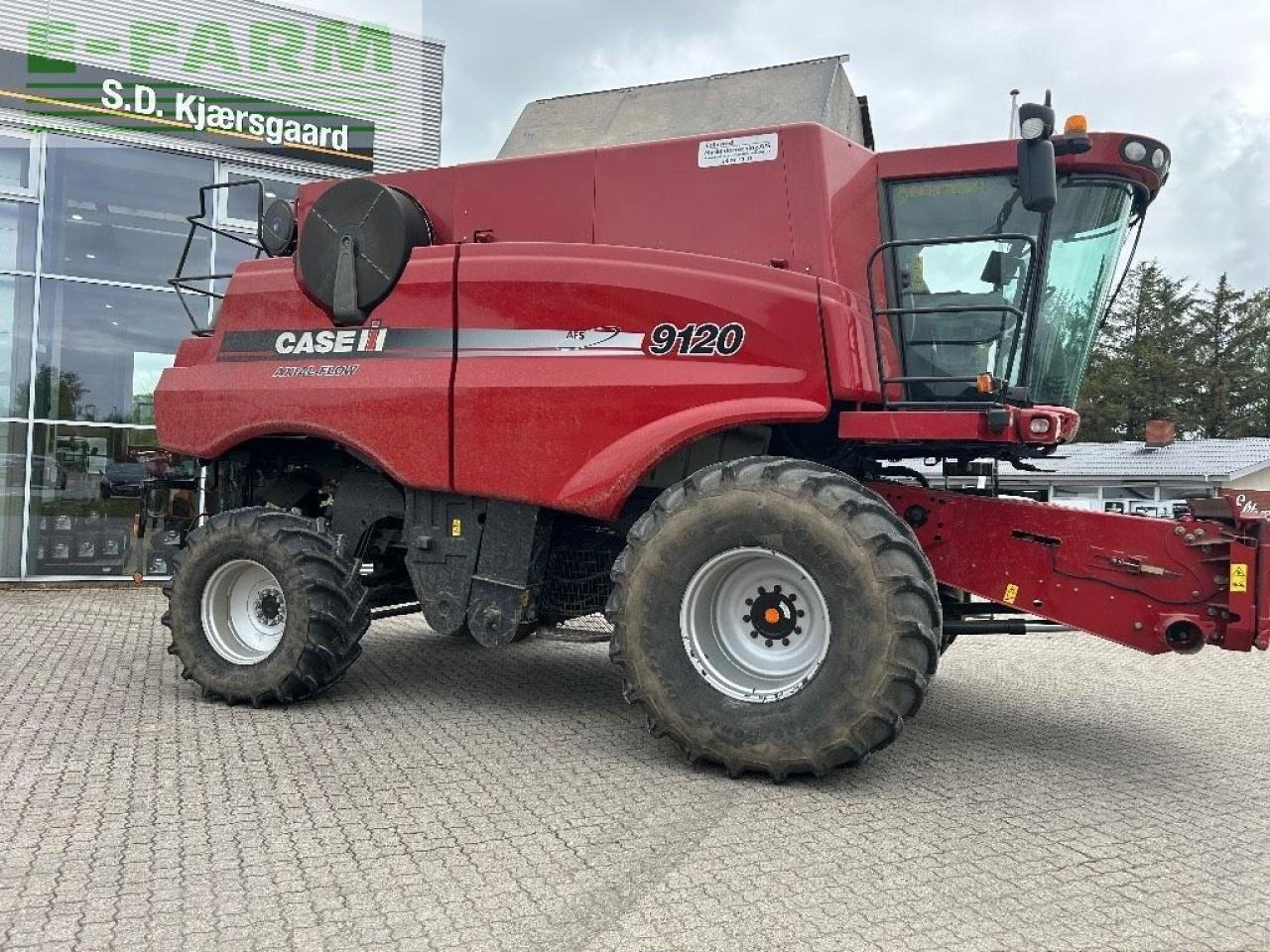 Case-IH 9120 - מקצרת קומבינה: תמונה 3 Case-IH 9120 - מקצרת קומבינה: תמונה 3
