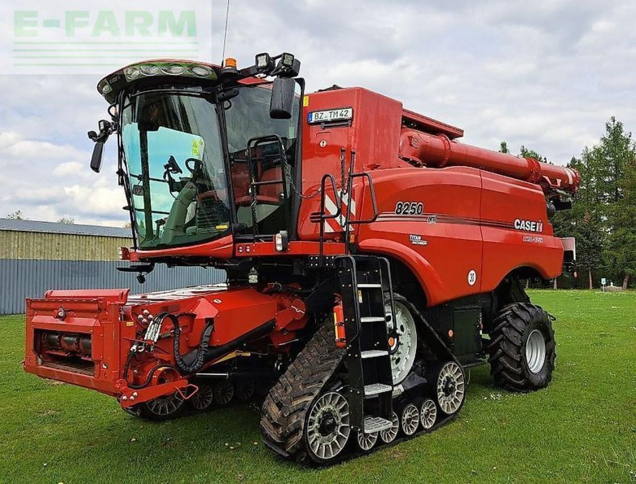 Case-IH axial flow 8250 sts - מקצרת קומבינה: תמונה 1 Case-IH axial flow 8250 sts - מקצרת קומבינה: תמונה 1