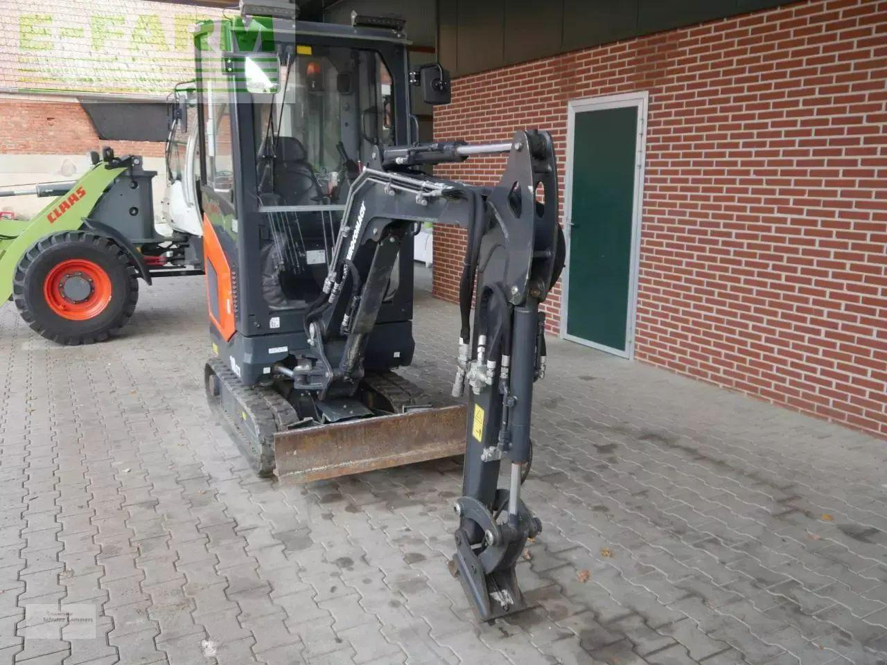 Case-IH eurocomach 18zt - מיני מחפר: תמונה 2 Case-IH eurocomach 18zt - מיני מחפר: תמונה 2