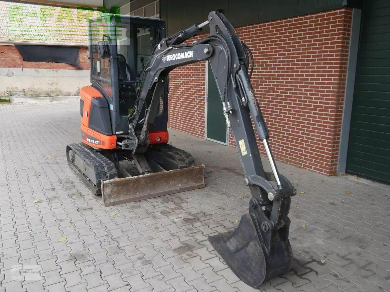 Case-IH eurocomach es25zt - מיני מחפר: תמונה 2 Case-IH eurocomach es25zt - מיני מחפר: תמונה 2