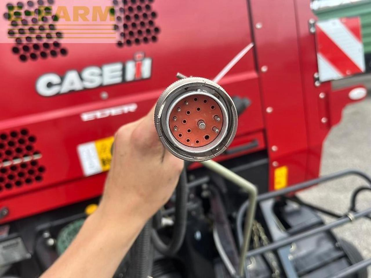Case-IH rb 344 - מכונת צרור מרובעת: תמונה 4 Case-IH rb 344 - מכונת צרור מרובעת: תמונה 4