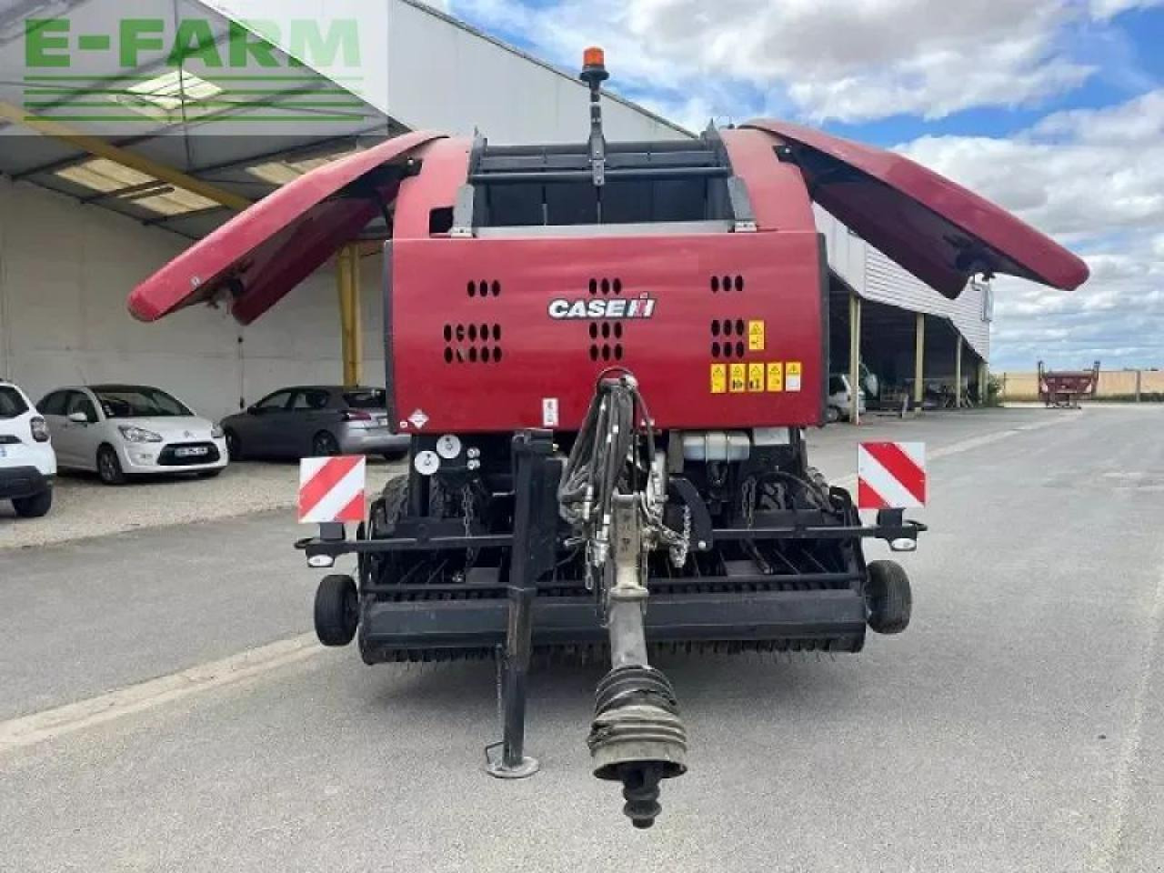 Case-IH rb 465 - מכונת צרור מרובעת: תמונה 5 Case-IH rb 465 - מכונת צרור מרובעת: תמונה 5