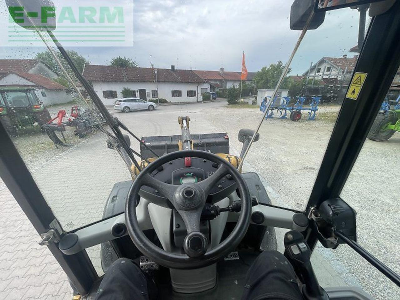 Caterpillar 908 h - מיני מחפר: תמונה 3 Caterpillar 908 h - מיני מחפר: תמונה 3