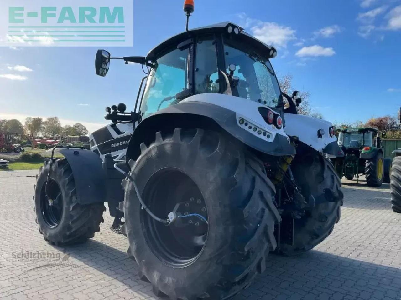 Deutz-Fahr 6215 agrotron ttv - טרקטור חקלאי: תמונה 3 Deutz-Fahr 6215 agrotron ttv - טרקטור חקלאי: תמונה 3