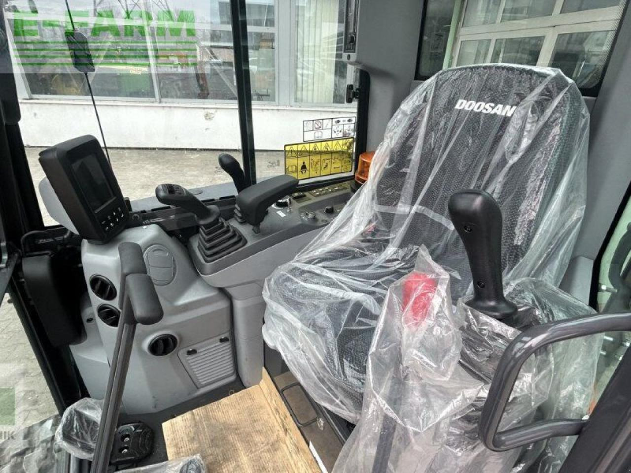 מיני מחפר Doosan dx 35z-7: תמונה 10