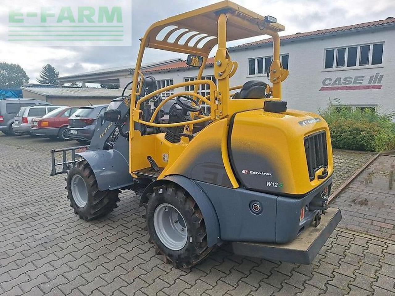 Eurotrac w12s-2 hoflader radlader lader euroaufnahme 820/w12s - מיני מחפר: תמונה 3 Eurotrac w12s-2 hoflader radlader lader euroaufnahme 820/w12s - מיני מחפר: תמונה 3