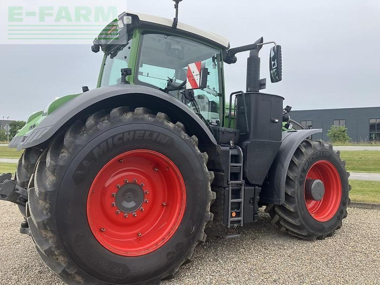 Fendt 1038 vario gen3 - טרקטור חקלאי: תמונה 3 Fendt 1038 vario gen3 - טרקטור חקלאי: תמונה 3