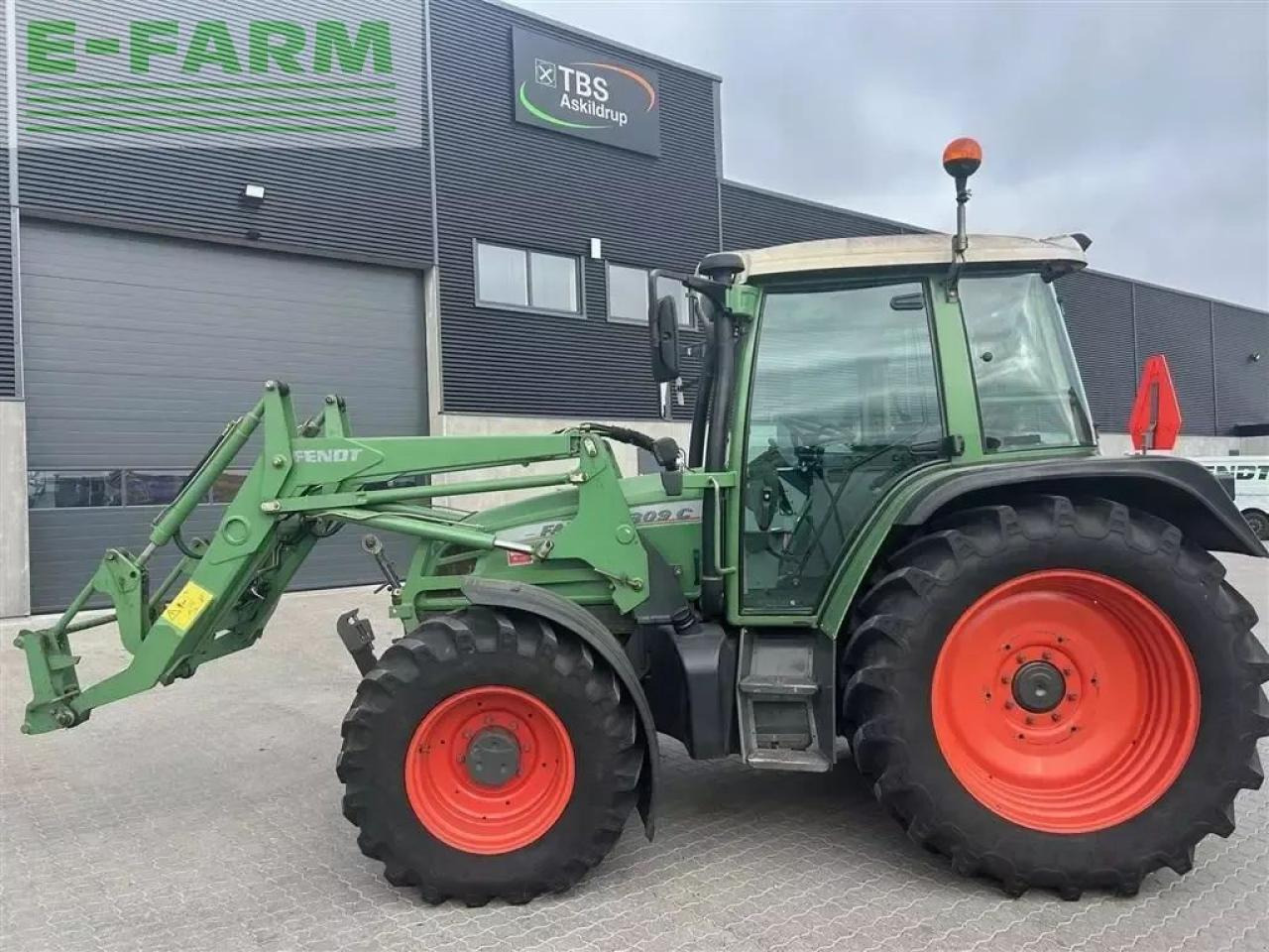 Fendt 309 c med fendt læsser - טרקטור חקלאי: תמונה 1 Fendt 309 c med fendt læsser - טרקטור חקלאי: תמונה 1