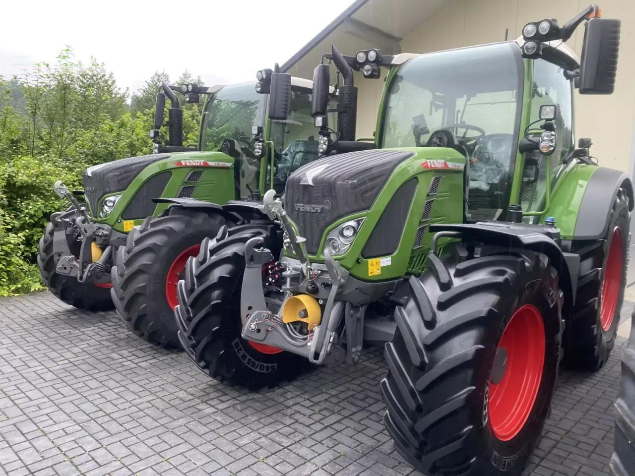 Fendt 516 vario gen.3 profi+ setting2 mit rtk, infotainment, 158 ltr., fkh entlastung, fzw ProfiPlus - טרקטור חקלאי: תמונה 2 Fendt 516 vario gen.3 profi+ setting2 mit rtk, infotainment, 158 ltr., fkh entlastung, fzw ProfiPlus - טרקטור חקלאי: תמונה 2