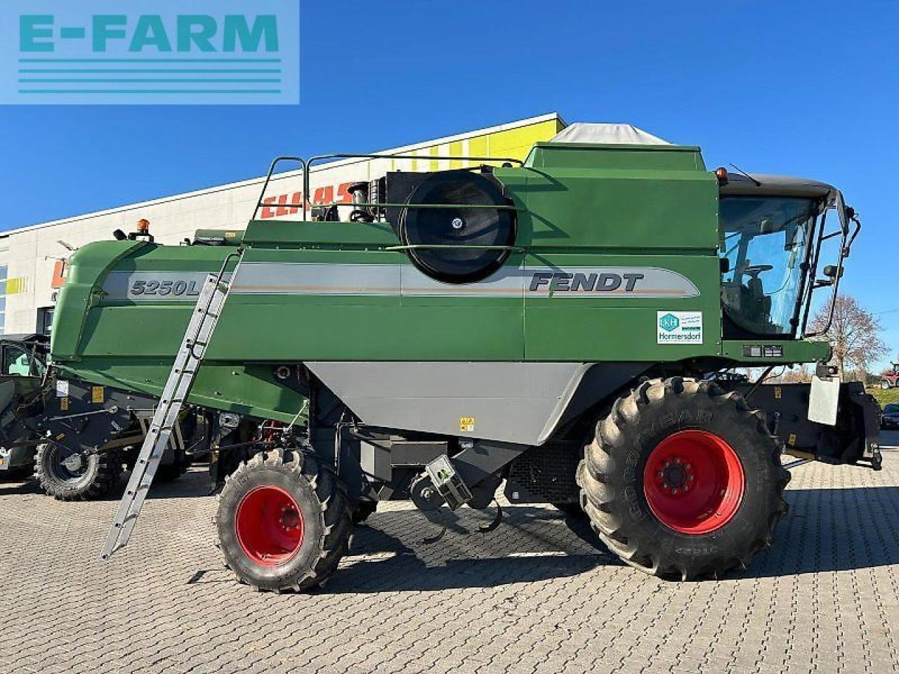 Fendt 5250 l - מקצרת קומבינה: תמונה 2 Fendt 5250 l - מקצרת קומבינה: תמונה 2