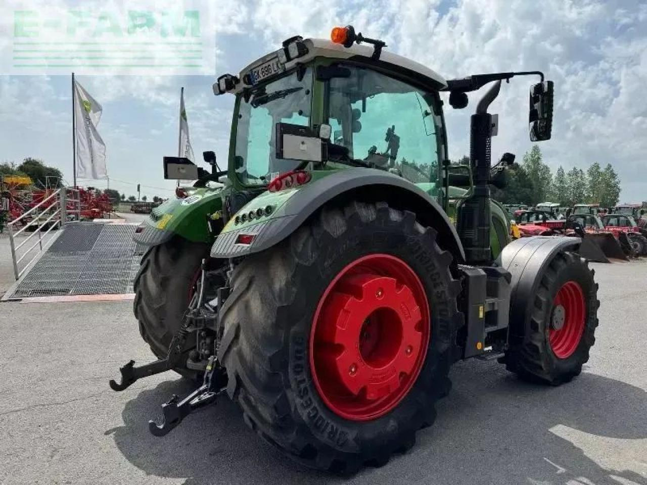 Fendt 724 profi plus - טרקטור חקלאי: תמונה 4 Fendt 724 profi plus - טרקטור חקלאי: תמונה 4