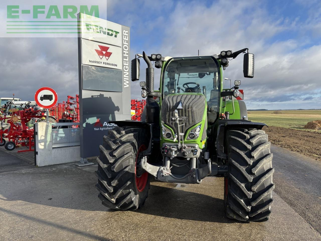 Fendt 724 vario profi+ ProfiPlus - טרקטור חקלאי: תמונה 1 Fendt 724 vario profi+ ProfiPlus - טרקטור חקלאי: תמונה 1