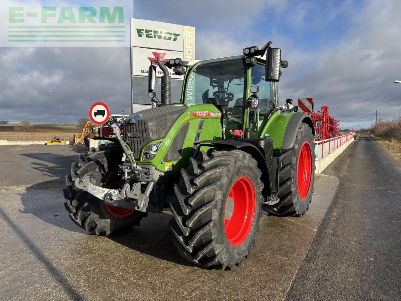 Fendt 724 vario profi+ ProfiPlus - טרקטור חקלאי: תמונה 3 Fendt 724 vario profi+ ProfiPlus - טרקטור חקלאי: תמונה 3