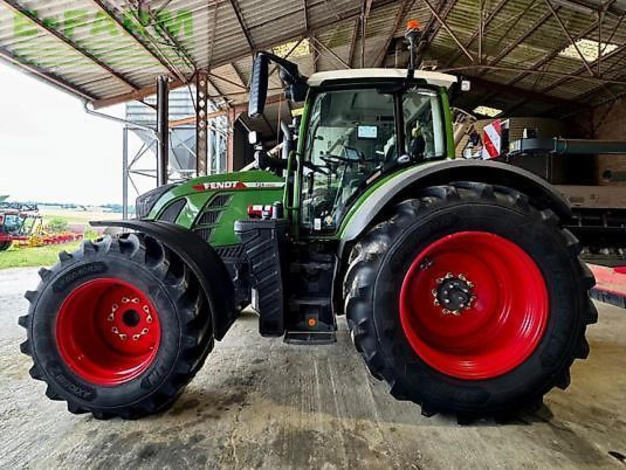 Fendt 724 vario profi plus gen. 6 ProfiPlus - טרקטור חקלאי: תמונה 2 Fendt 724 vario profi plus gen. 6 ProfiPlus - טרקטור חקלאי: תמונה 2