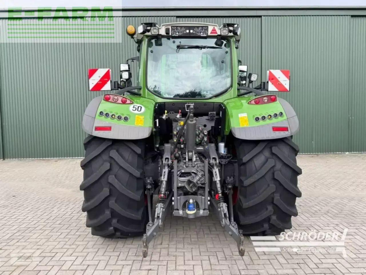 Fendt 724 vario s4 profi plus ProfiPlus - טרקטור חקלאי: תמונה 4 Fendt 724 vario s4 profi plus ProfiPlus - טרקטור חקלאי: תמונה 4