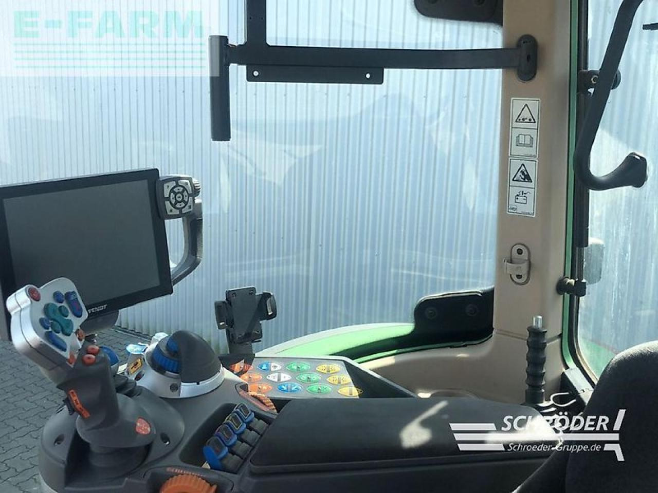 Fendt 724 vario s4 profi plus ProfiPlus - טרקטור חקלאי: תמונה 4 Fendt 724 vario s4 profi plus ProfiPlus - טרקטור חקלאי: תמונה 4