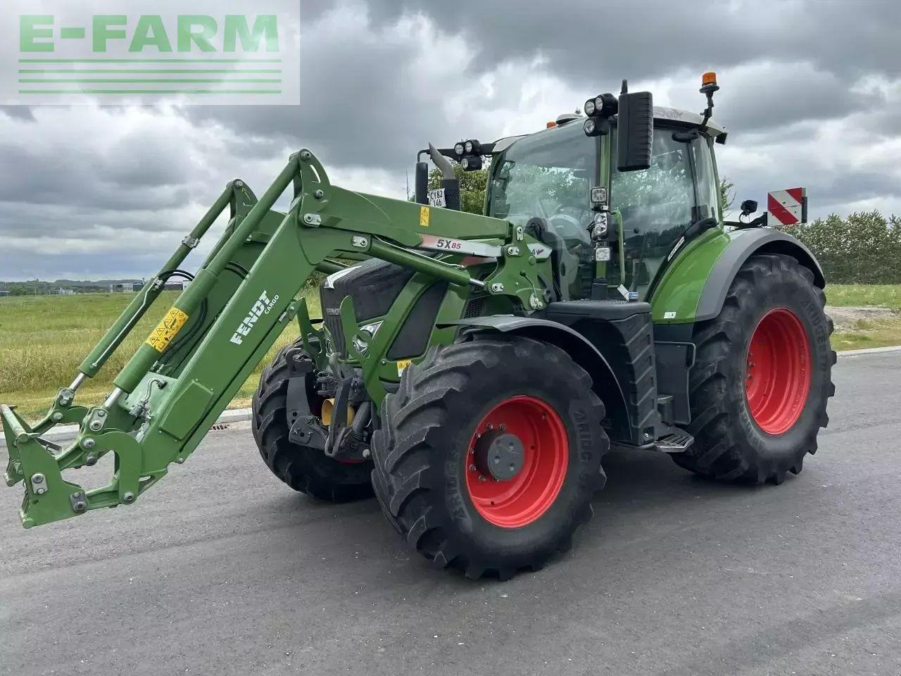 Fendt 724 vario s4 - טרקטור חקלאי: תמונה 1 Fendt 724 vario s4 - טרקטור חקלאי: תמונה 1