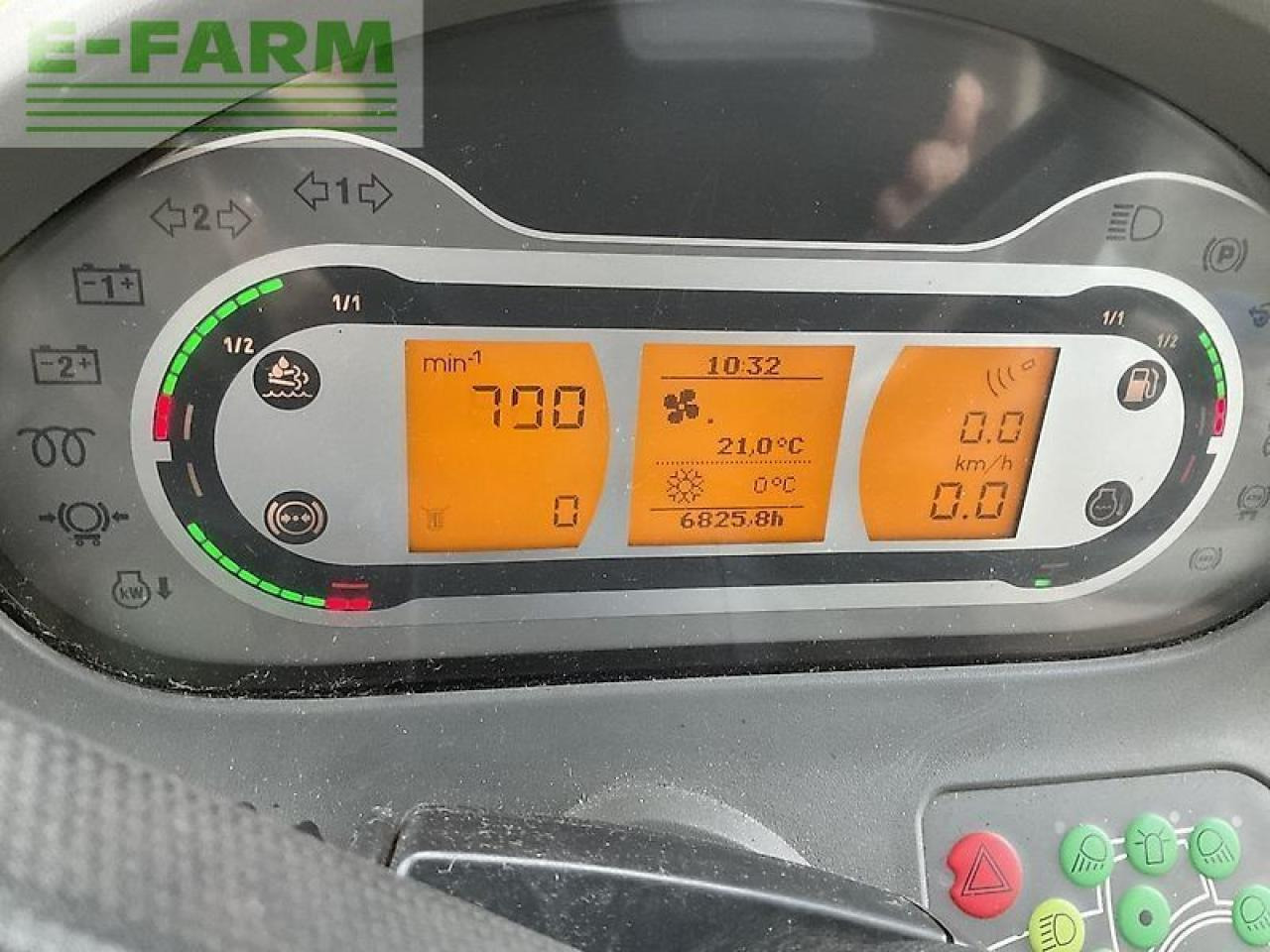 Fendt 724 vario s4 - טרקטור חקלאי: תמונה 3 Fendt 724 vario s4 - טרקטור חקלאי: תמונה 3