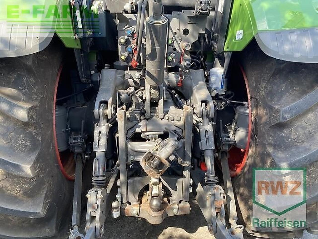 Fendt 724 vario s4 - טרקטור חקלאי: תמונה 4 Fendt 724 vario s4 - טרקטור חקלאי: תמונה 4