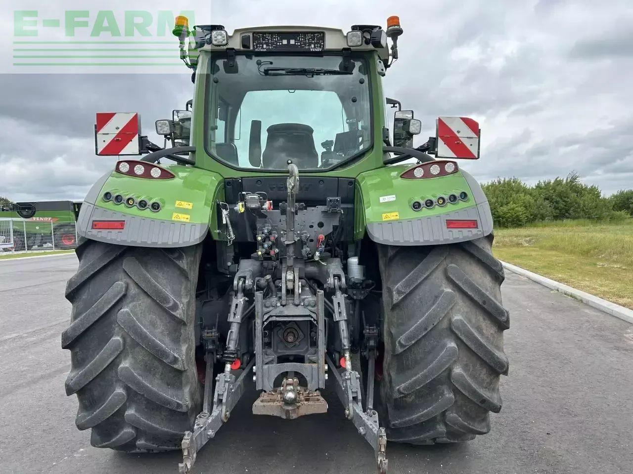 Fendt 724 vario s4 - טרקטור חקלאי: תמונה 3 Fendt 724 vario s4 - טרקטור חקלאי: תמונה 3