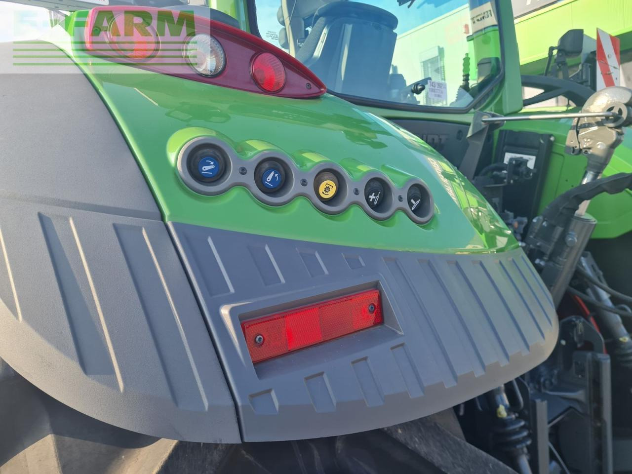 טרקטור חקלאי Fendt 724 vario: תמונה 15