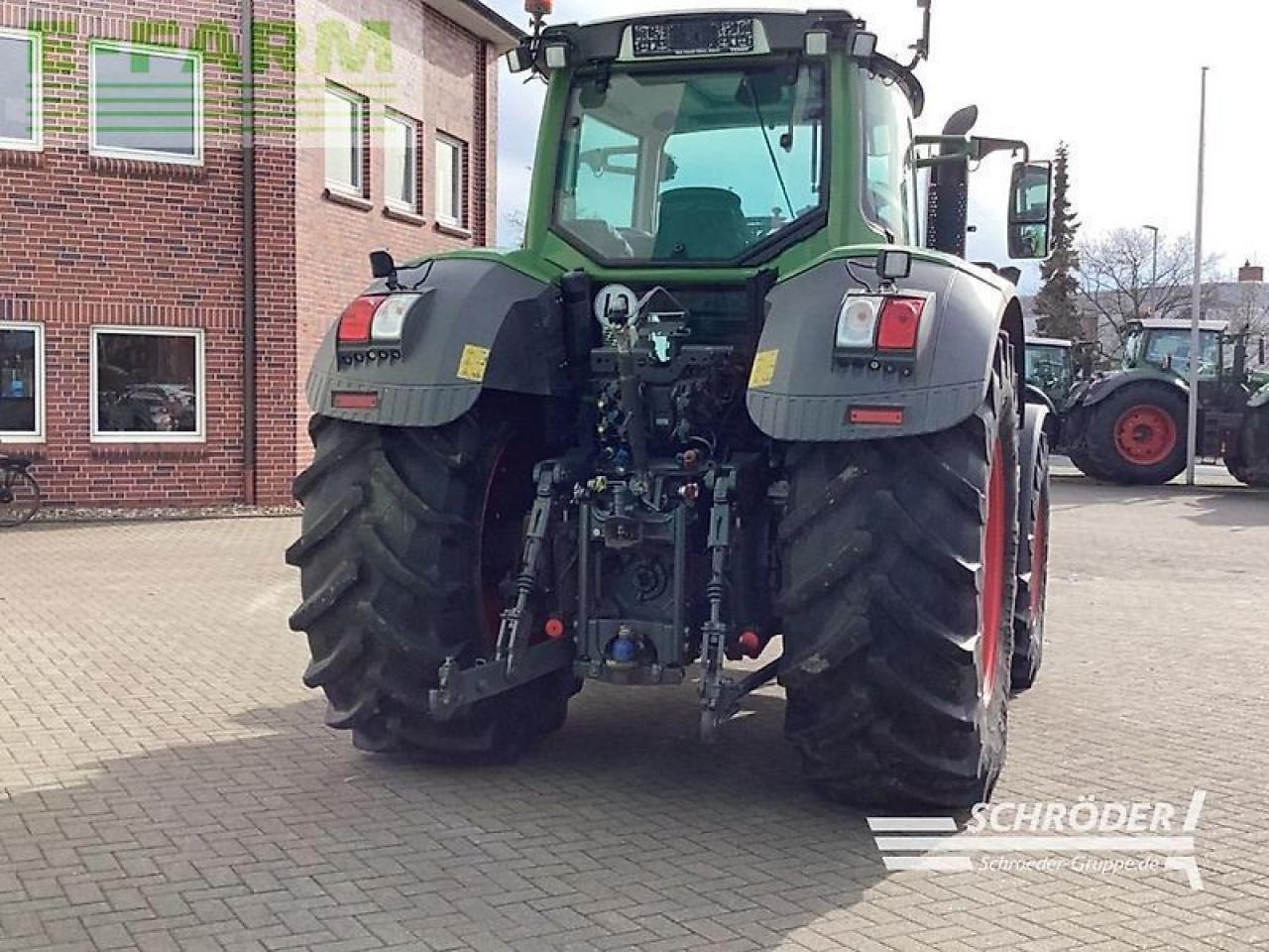 Fendt 824 s4 profi plus - טרקטור חקלאי: תמונה 2 Fendt 824 s4 profi plus - טרקטור חקלאי: תמונה 2