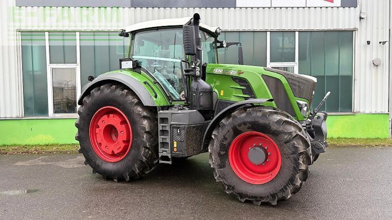 Fendt 826 vario profi+ ProfiPlus - טרקטור חקלאי: תמונה 2 Fendt 826 vario profi+ ProfiPlus - טרקטור חקלאי: תמונה 2