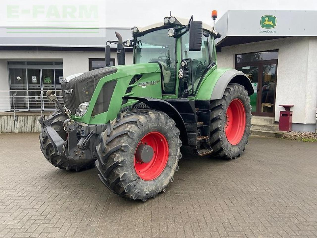 Fendt 826 - טרקטור חקלאי: תמונה 1 Fendt 826 - טרקטור חקלאי: תמונה 1