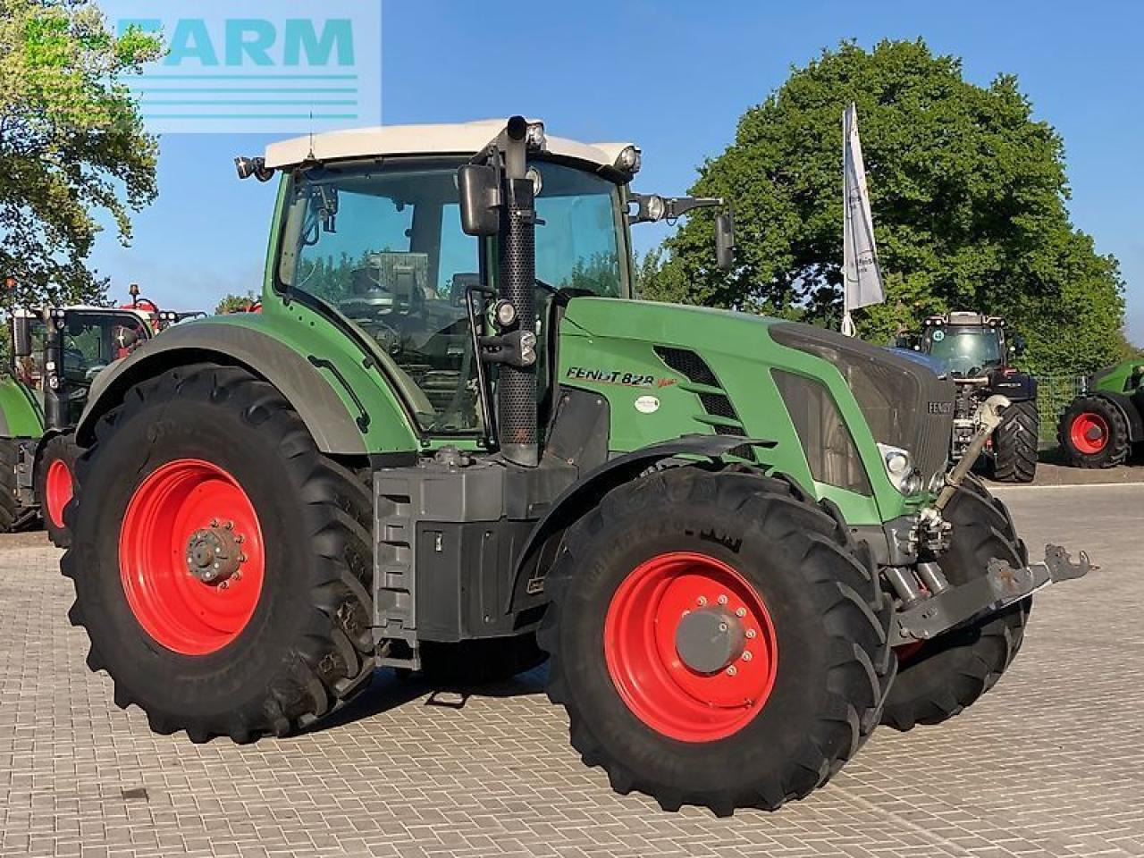 Fendt 828 scr - טרקטור חקלאי: תמונה 1 Fendt 828 scr - טרקטור חקלאי: תמונה 1