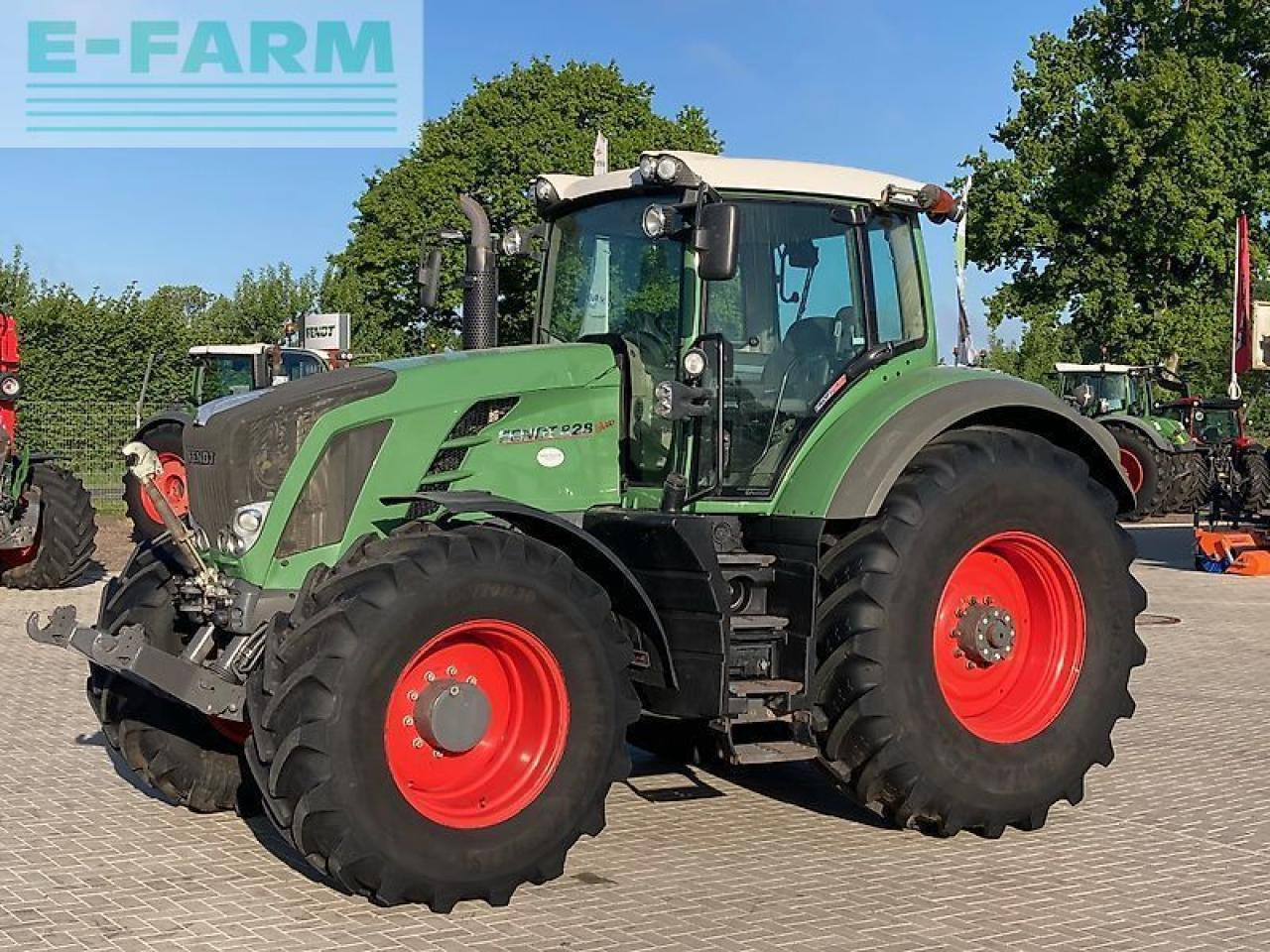 Fendt 828 scr - טרקטור חקלאי: תמונה 2 Fendt 828 scr - טרקטור חקלאי: תמונה 2