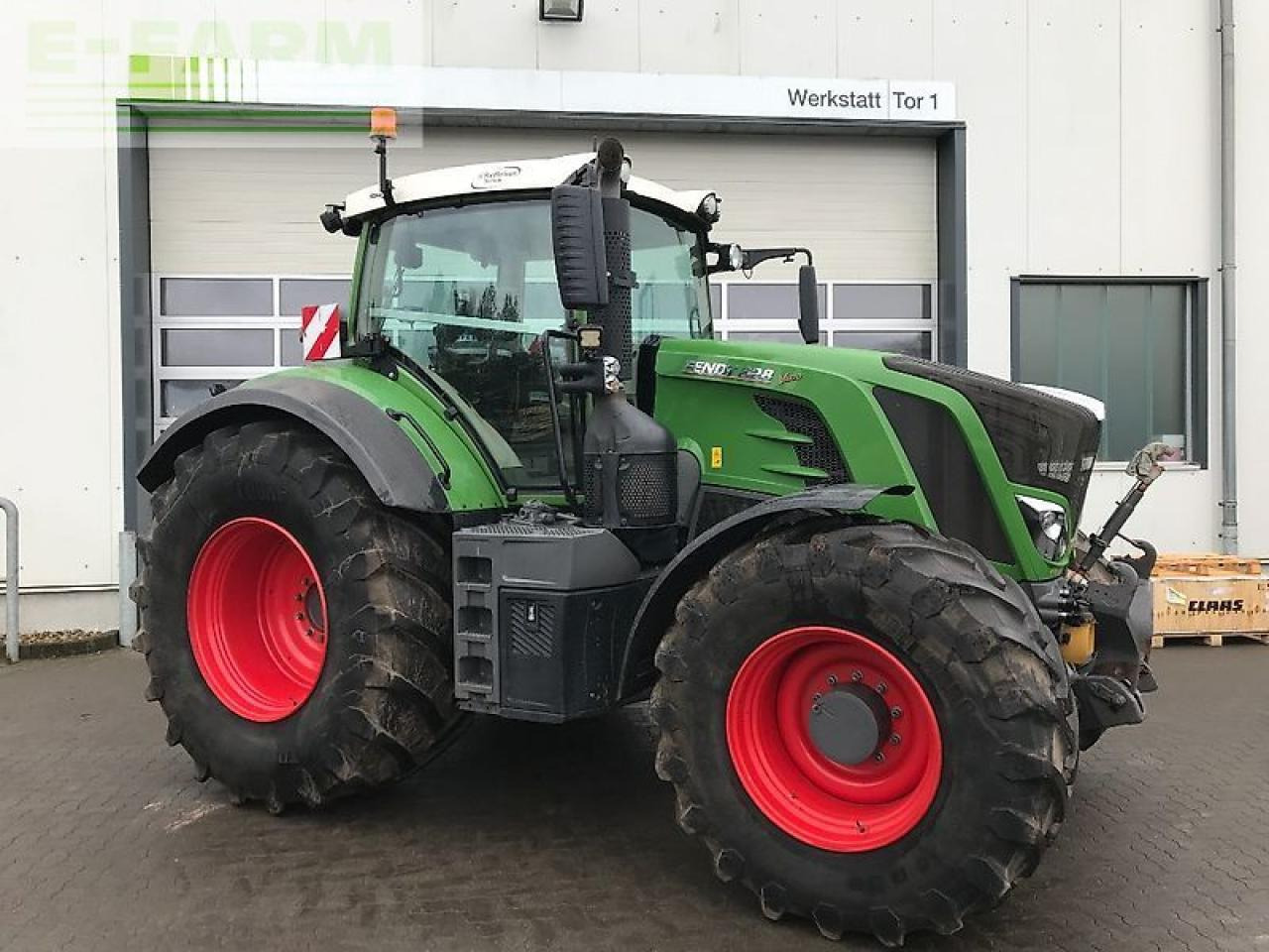 Fendt 828 vario s4 profi plus ProfiPlus - טרקטור חקלאי: תמונה 1 Fendt 828 vario s4 profi plus ProfiPlus - טרקטור חקלאי: תמונה 1