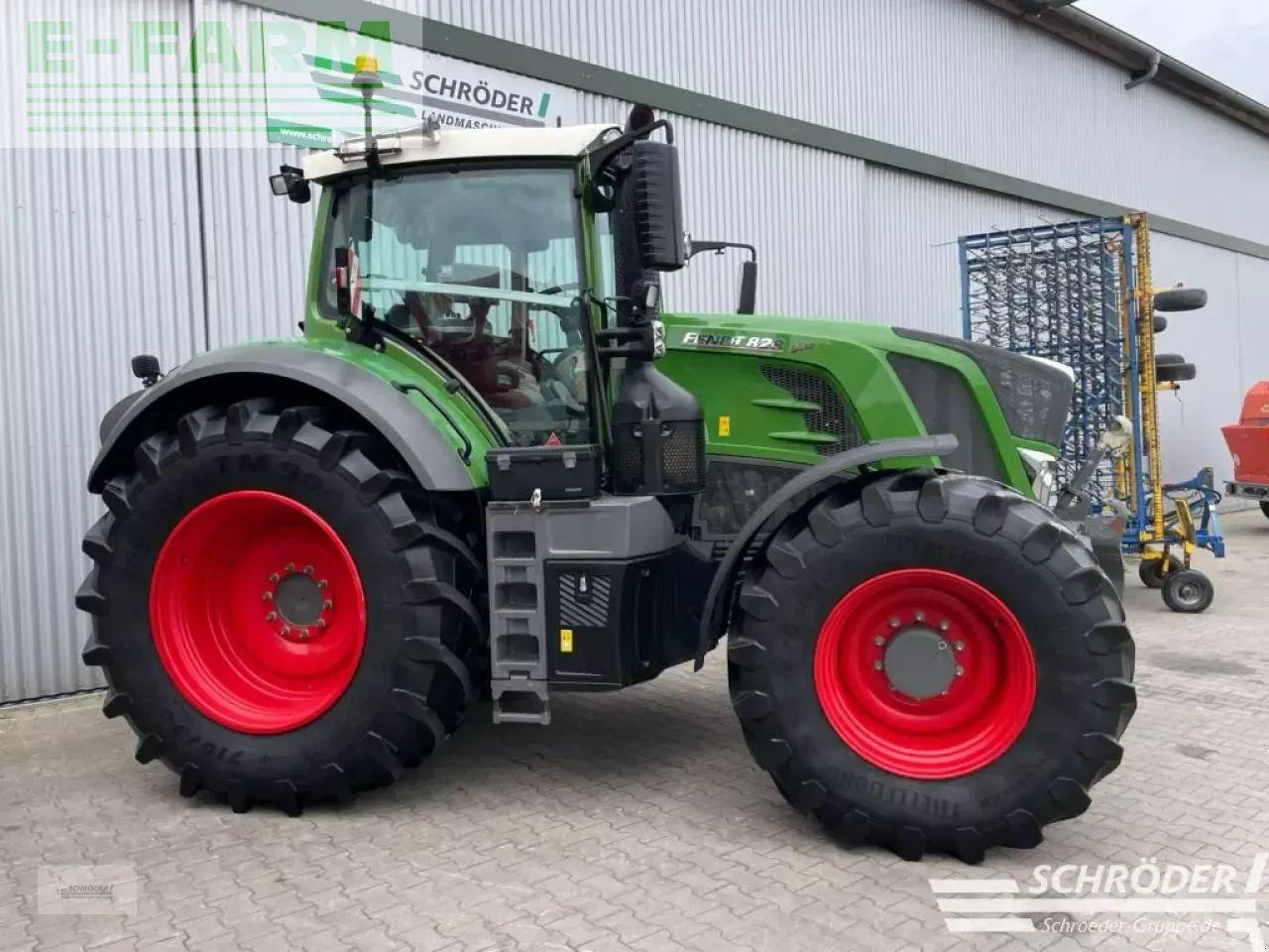 Fendt 828 vario s4 profi plus ProfiPlus - טרקטור חקלאי: תמונה 2 Fendt 828 vario s4 profi plus ProfiPlus - טרקטור חקלאי: תמונה 2