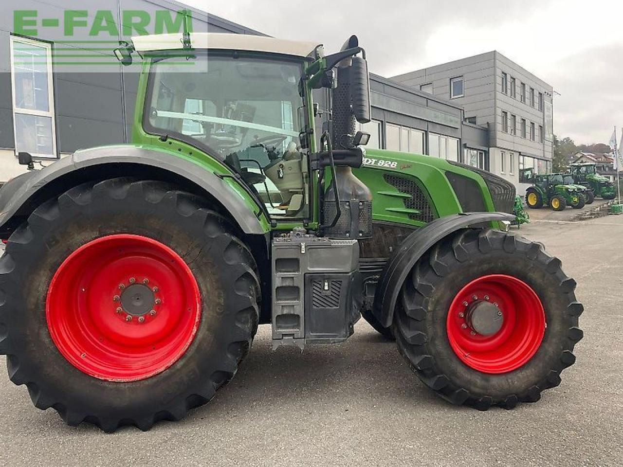 Fendt 828 vario - טרקטור חקלאי: תמונה 1 Fendt 828 vario - טרקטור חקלאי: תמונה 1
