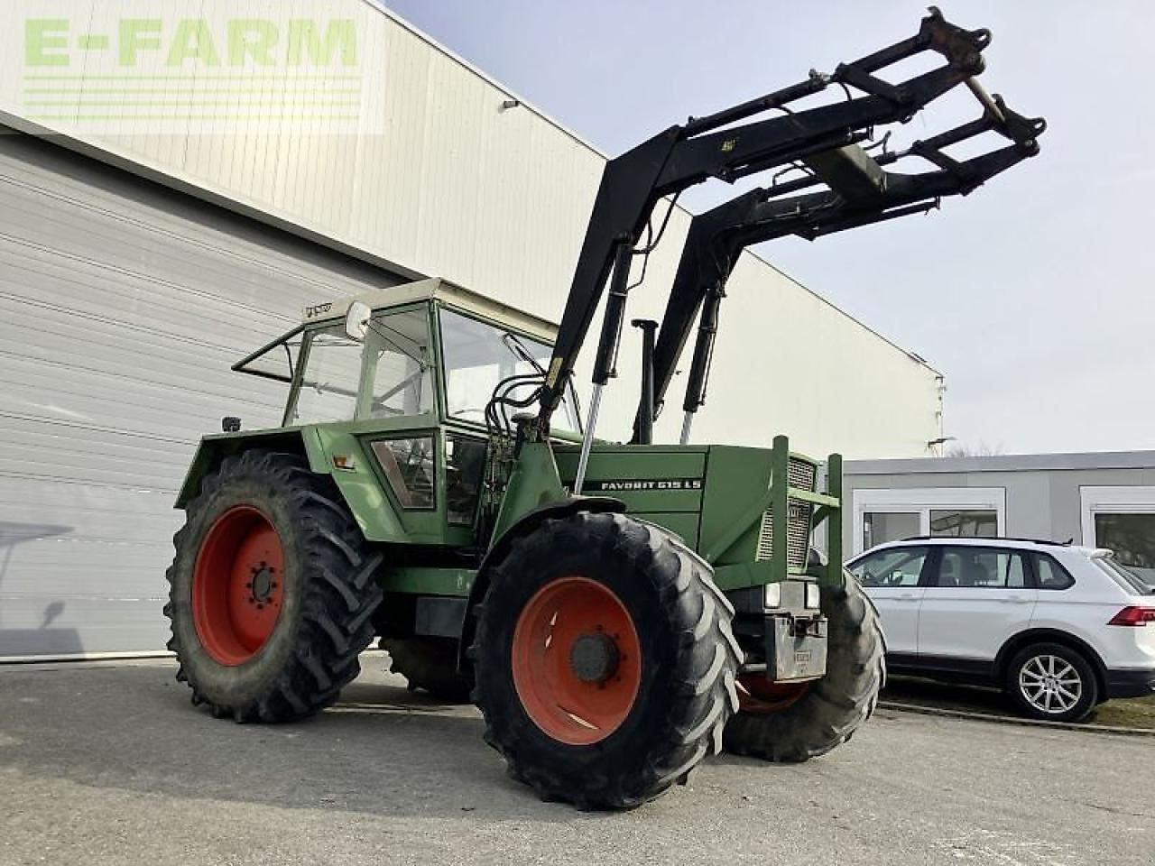 Fendt favorit 615 lsa - טרקטור חקלאי: תמונה 2 Fendt favorit 615 lsa - טרקטור חקלאי: תמונה 2