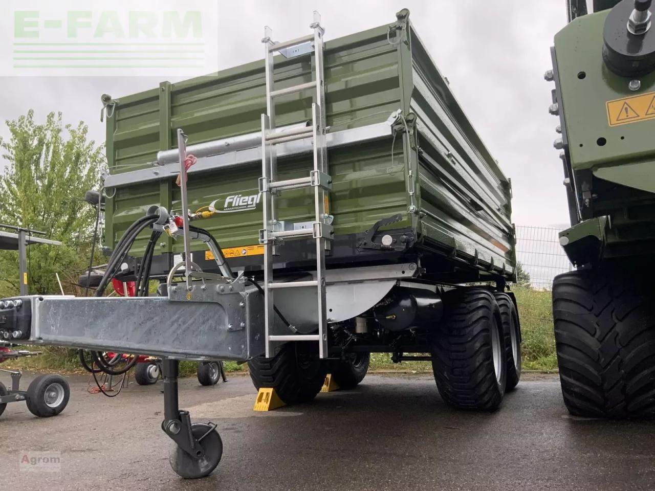 Fliegl tdk 140 - מסיר פסולת/ קרון נגרר חקלאי: תמונה 1 Fliegl tdk 140 - מסיר פסולת/ קרון נגרר חקלאי: תמונה 1