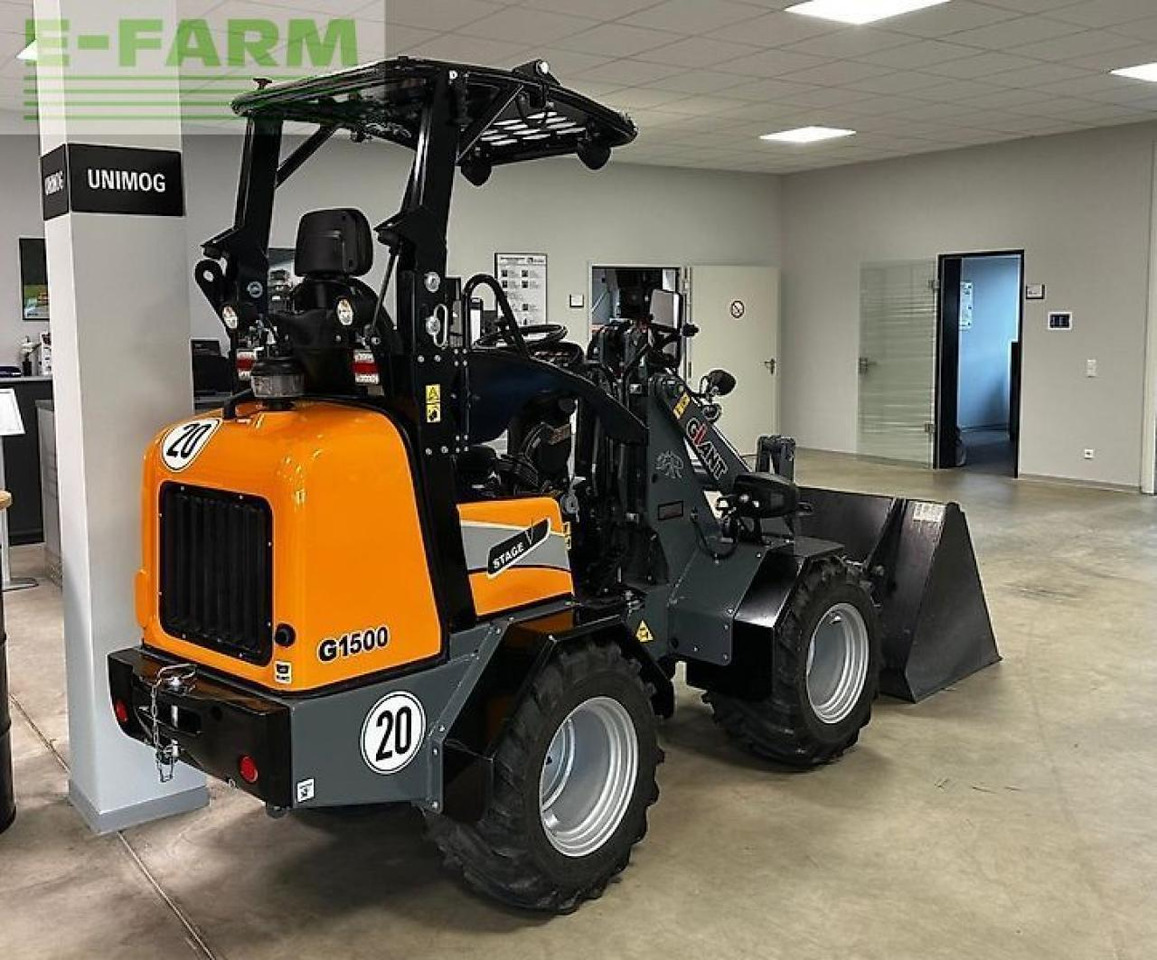 Giant g1500 radlader/hoflader - מיני מחפר: תמונה 2 Giant g1500 radlader/hoflader - מיני מחפר: תמונה 2
