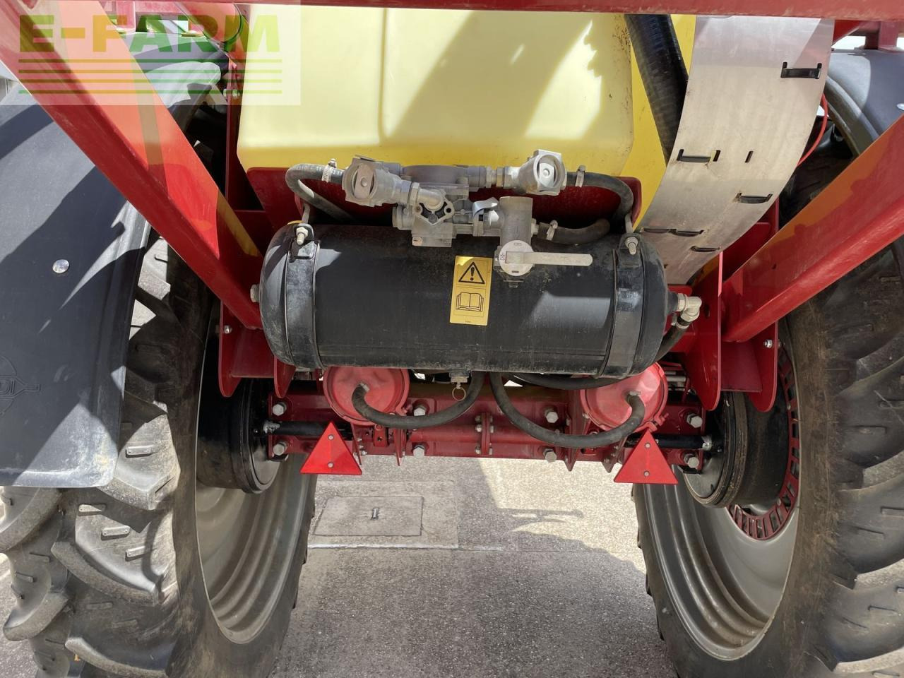 Hardi navigator 3000 - מרסס נגרר: תמונה 3 Hardi navigator 3000 - מרסס נגרר: תמונה 3