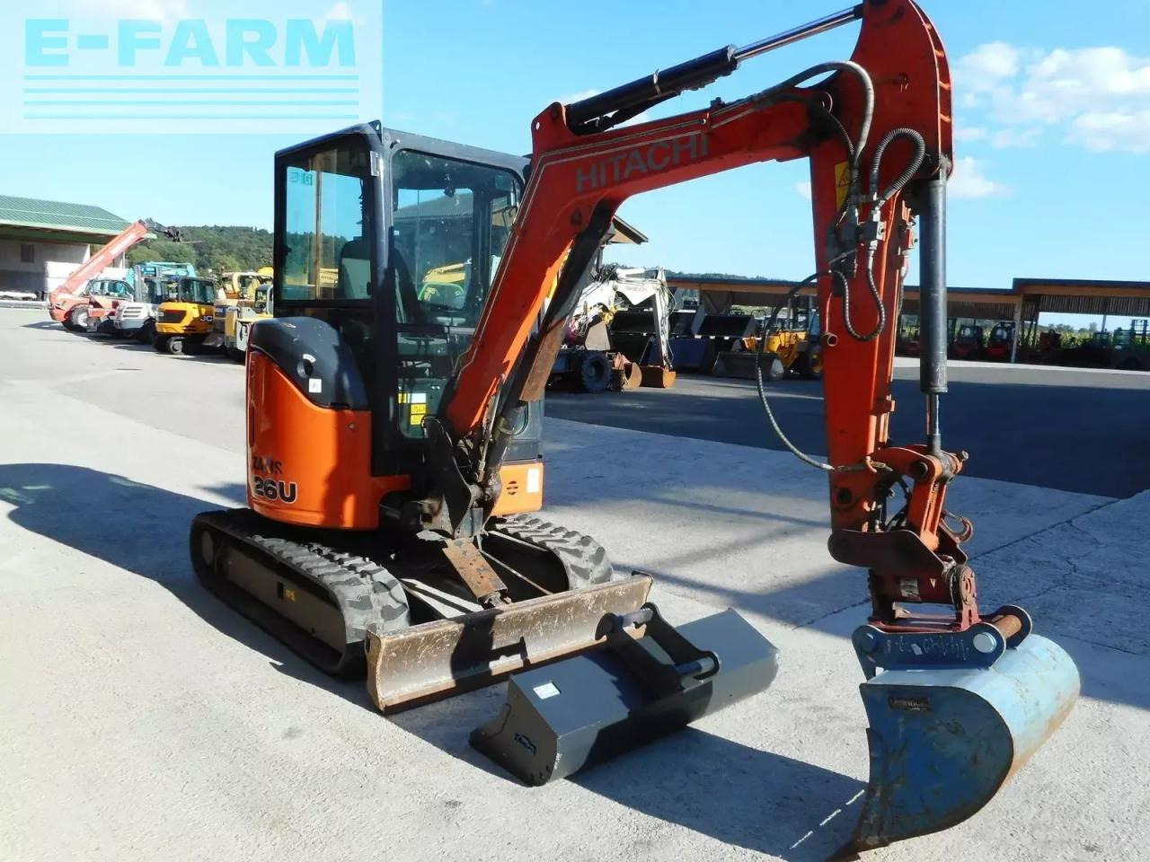 Hitachi zx26u-6 ( 2.740kg ) powertilt - מיני מחפר: תמונה 4 Hitachi zx26u-6 ( 2.740kg ) powertilt - מיני מחפר: תמונה 4
