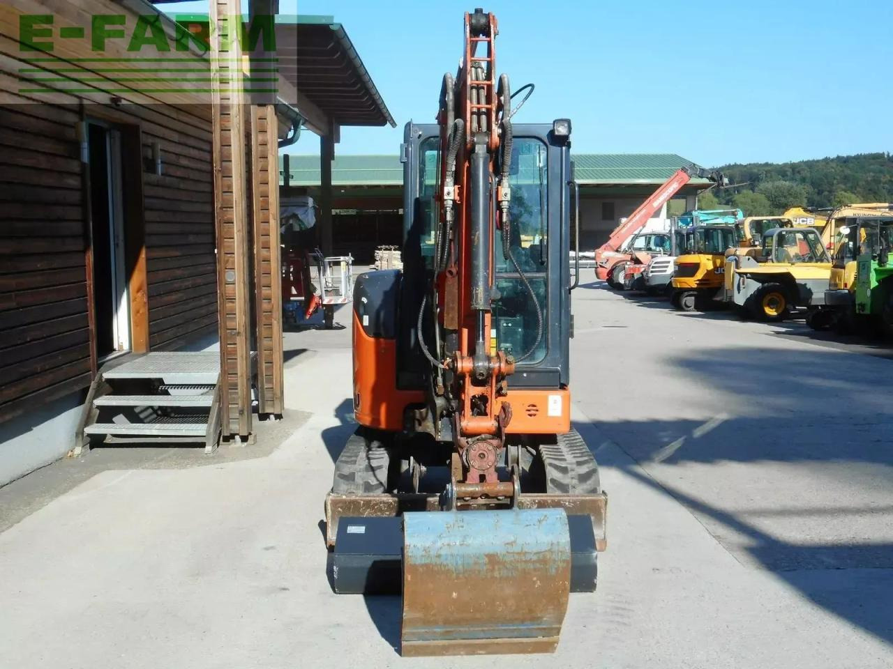 Hitachi zx26u-6 ( 2.740kg ) powertilt - מיני מחפר: תמונה 5 Hitachi zx26u-6 ( 2.740kg ) powertilt - מיני מחפר: תמונה 5