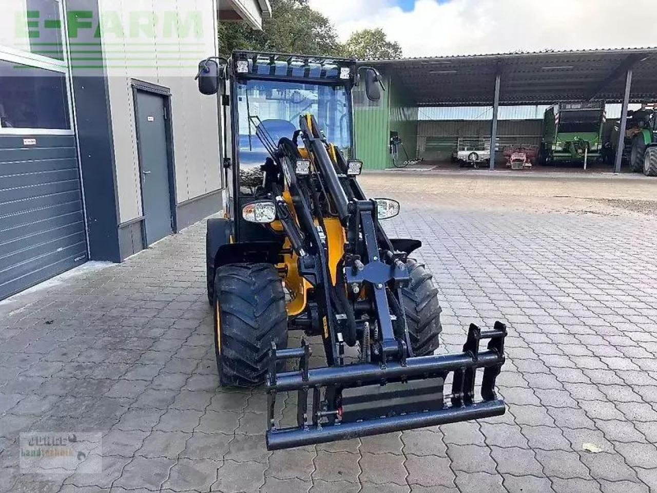 JCB 403 plus - מיני מחפר: תמונה 3 JCB 403 plus - מיני מחפר: תמונה 3