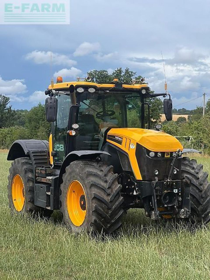 טרקטור חקלאי JCB 4220: תמונה 11