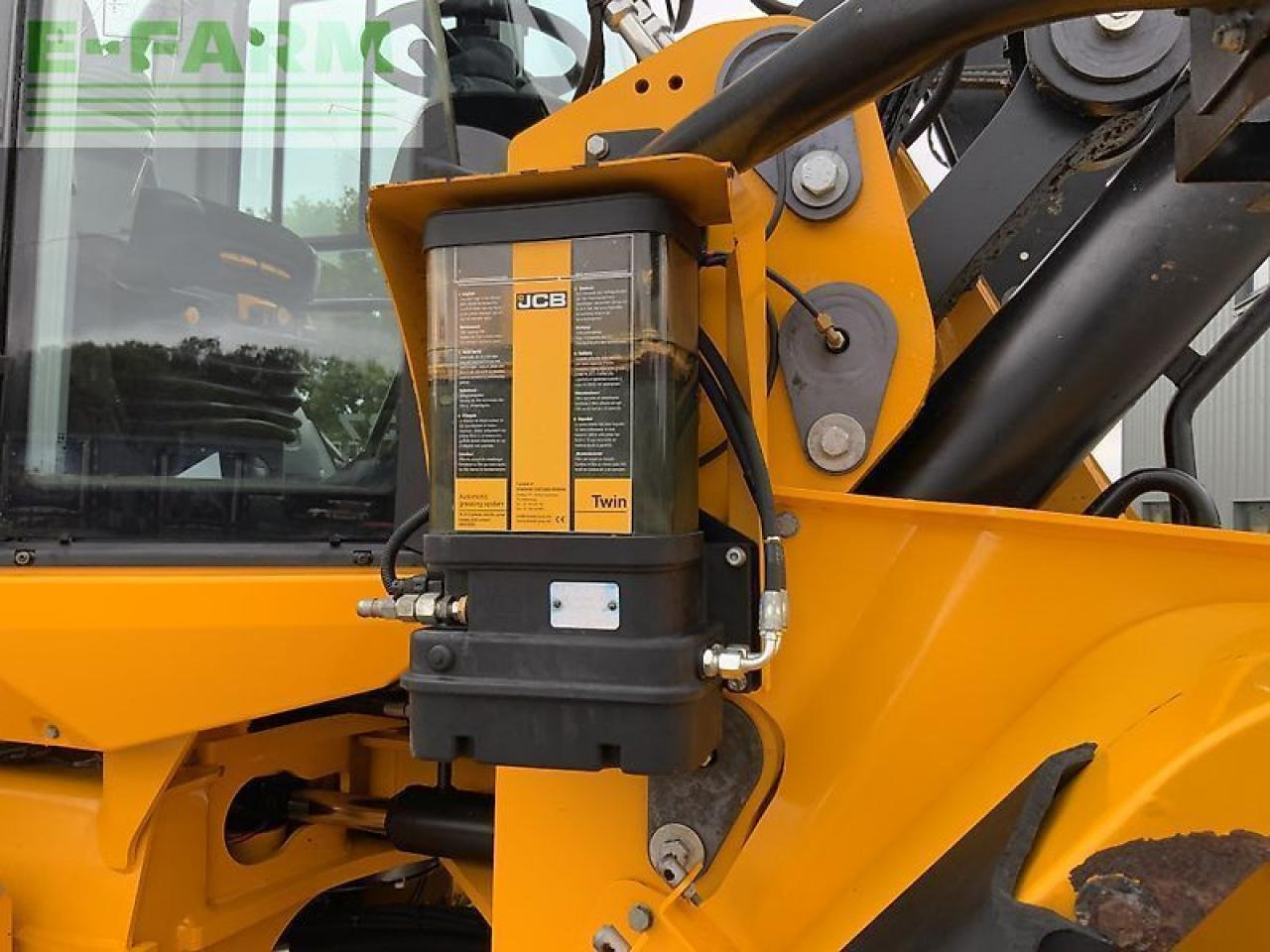 מיני מחפר JCB 437 wheeled loading shovel (st23075): תמונה 16