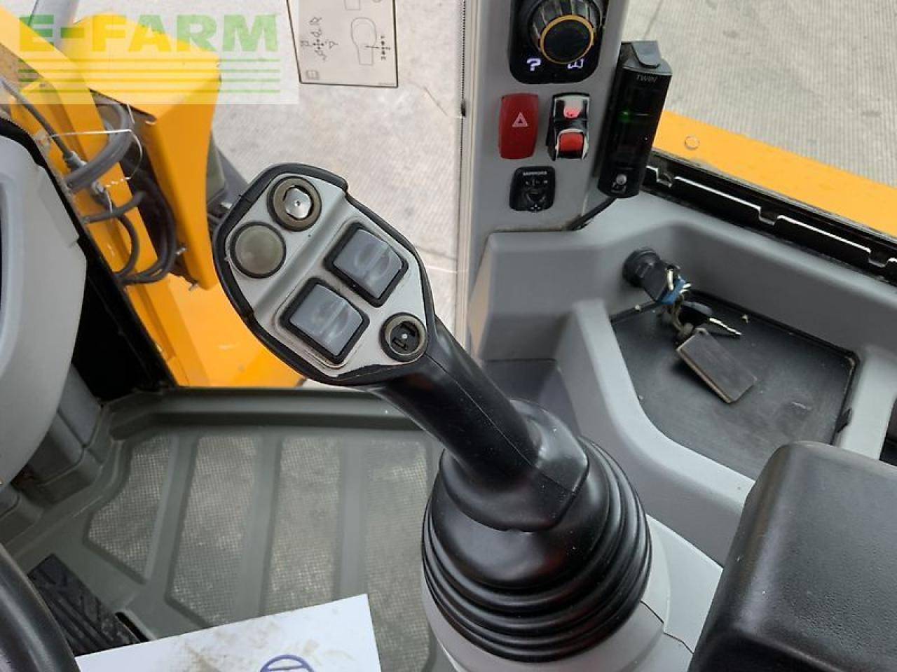 מיני מחפר JCB 437 wheeled loading shovel (st23075): תמונה 25