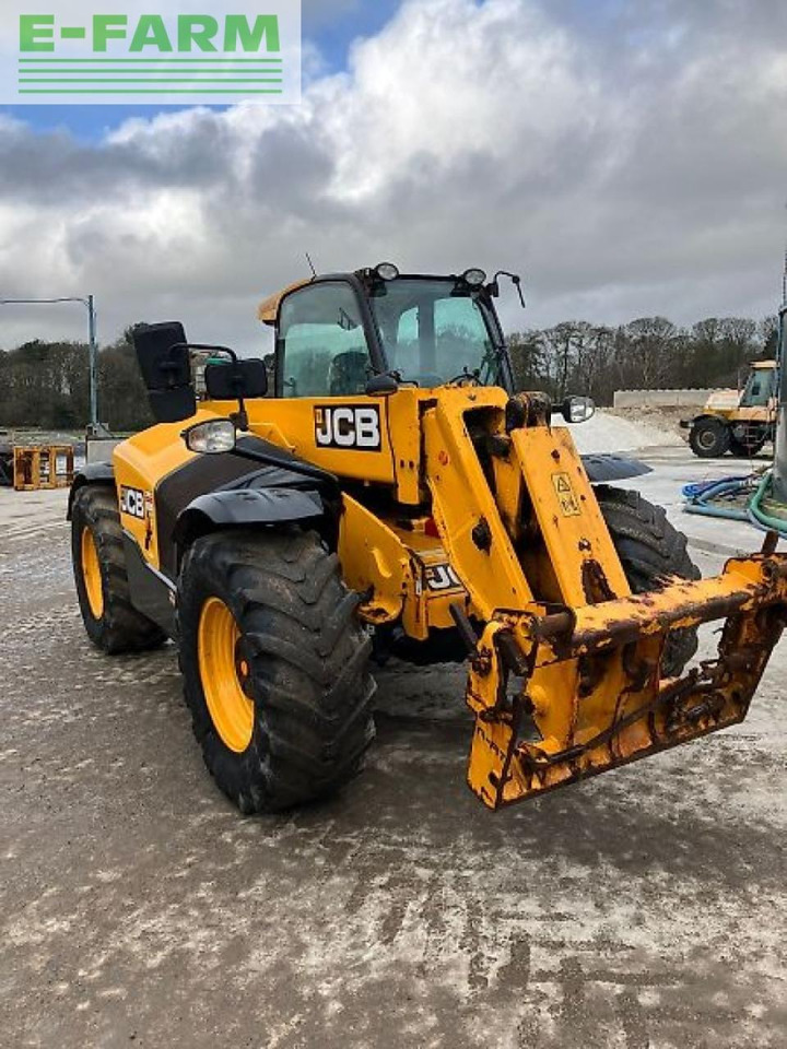 מיני מחפר JCB 541-70: תמונה 7