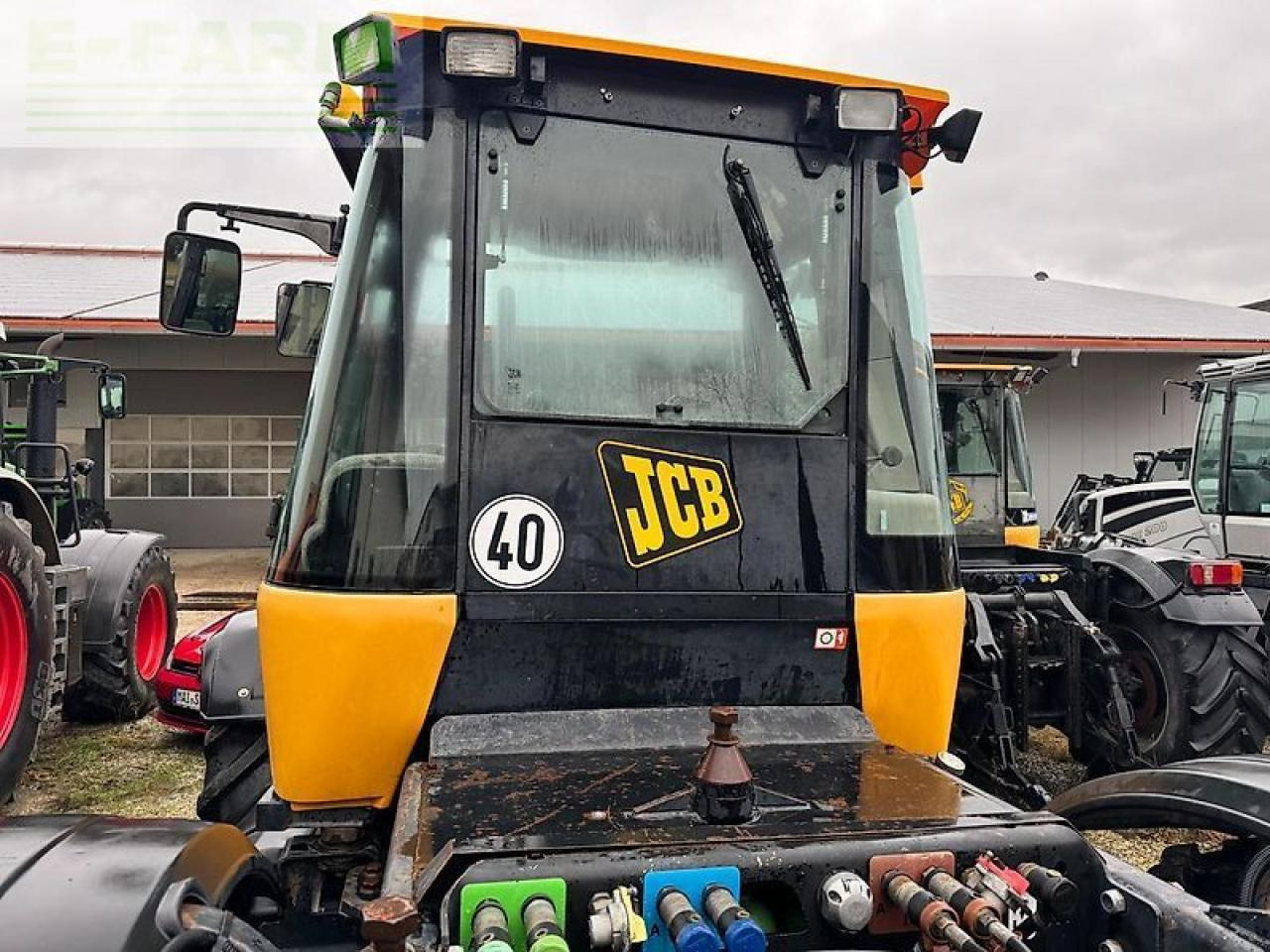 JCB fastrac 2115 / 4ws - טרקטור חקלאי: תמונה 4 JCB fastrac 2115 / 4ws - טרקטור חקלאי: תמונה 4