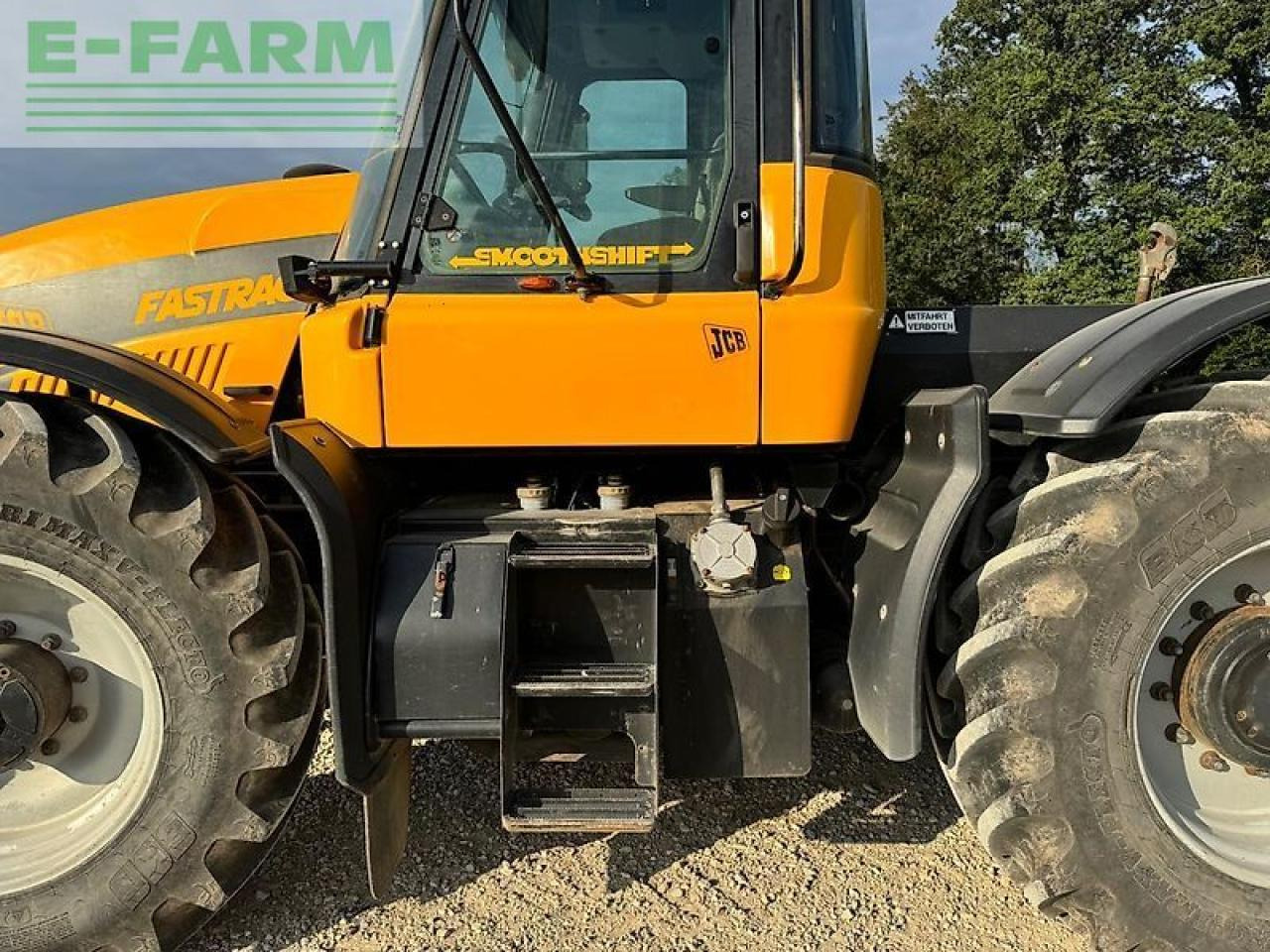 JCB fastrac 3185 smothshift - טרקטור חקלאי: תמונה 2 JCB fastrac 3185 smothshift - טרקטור חקלאי: תמונה 2