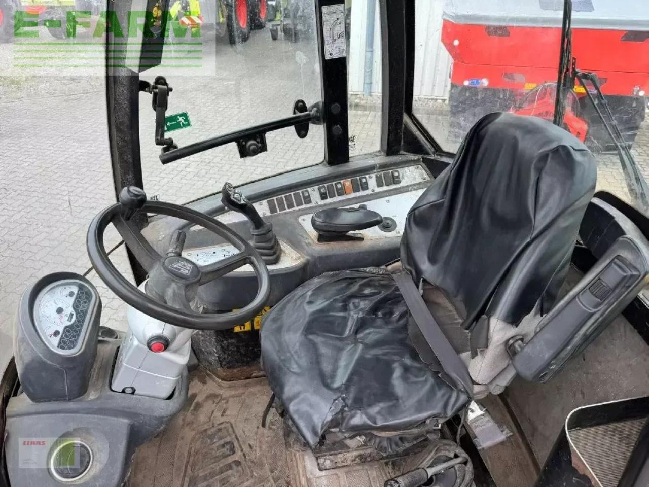 JCB tm 220 agri tele - מיני מחפר: תמונה 5 JCB tm 220 agri tele - מיני מחפר: תמונה 5