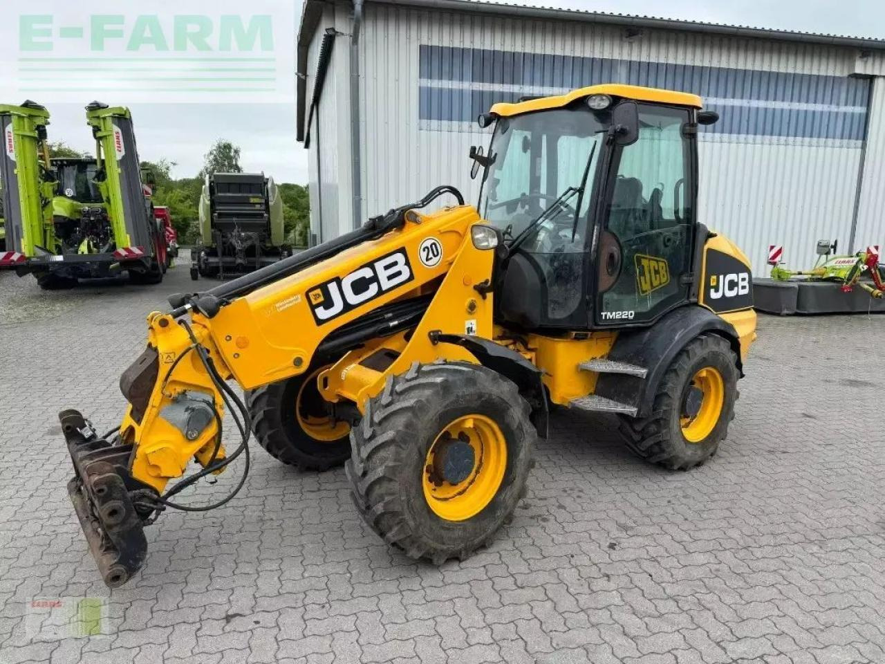 JCB tm 220 agri tele - מיני מחפר: תמונה 1 JCB tm 220 agri tele - מיני מחפר: תמונה 1