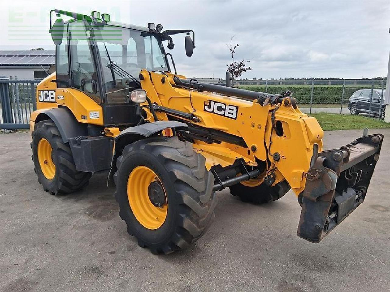 JCB tm 320s - מעמיס גלגלים: תמונה 1 JCB tm 320s - מעמיס גלגלים: תמונה 1