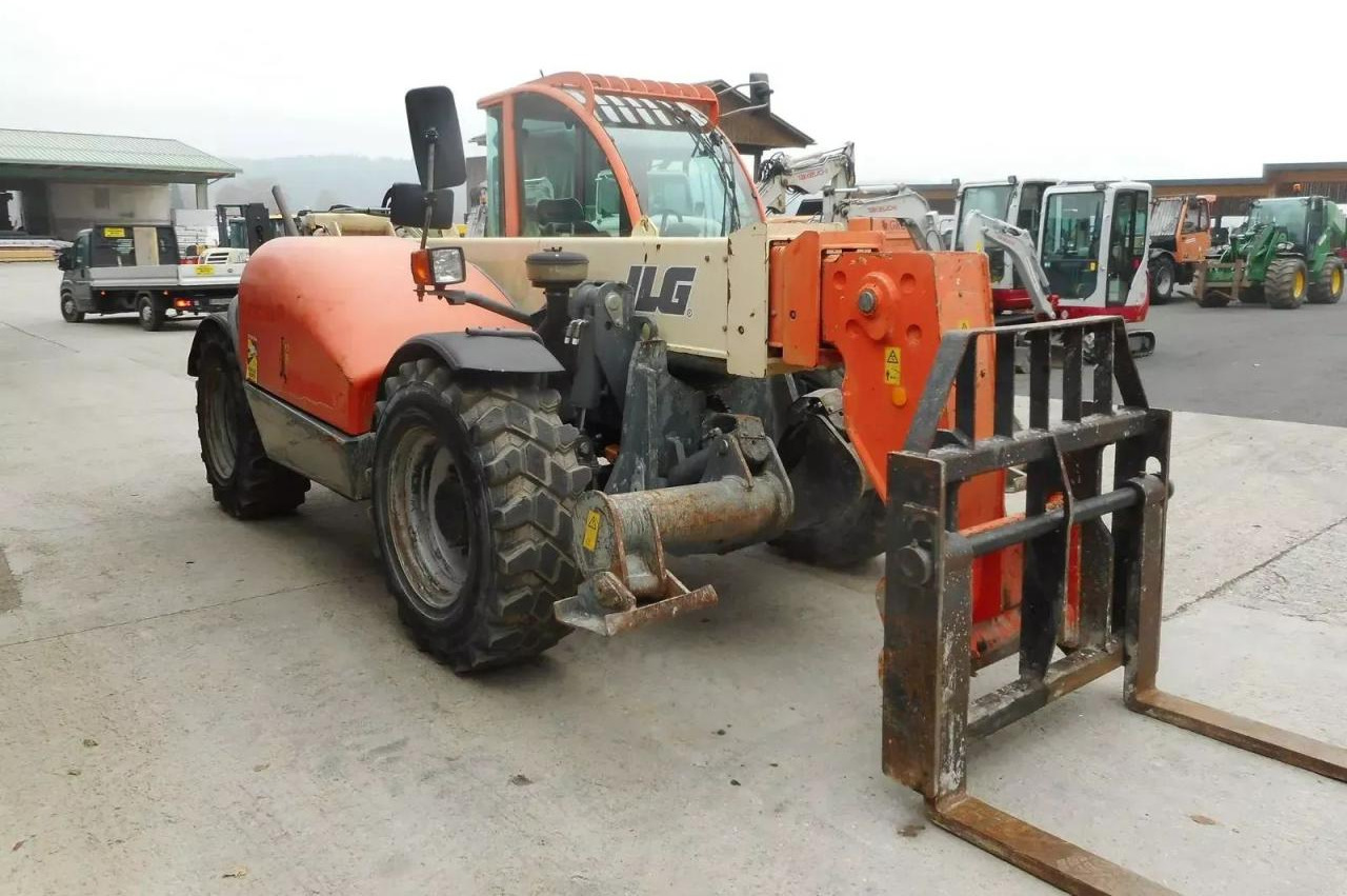 JLG jlg 3512 ( 3,5t - 12m ) - מפעיל טלסקופי: תמונה 5 JLG jlg 3512 ( 3,5t - 12m ) - מפעיל טלסקופי: תמונה 5